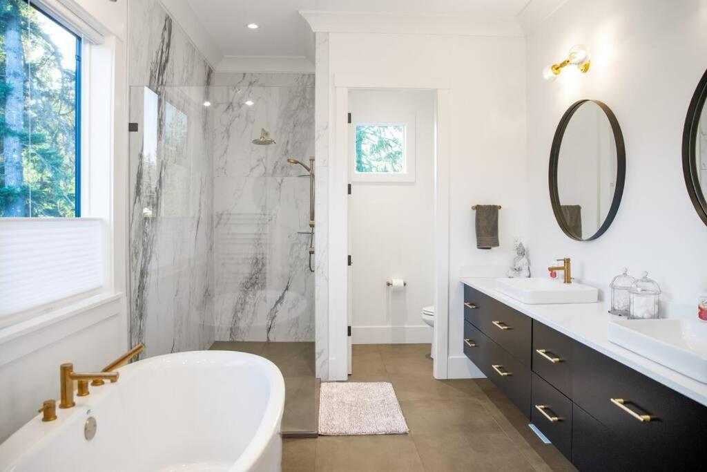 The Fernridge Estate: 5Bd Family Retreat! Villa Langley Exterior foto